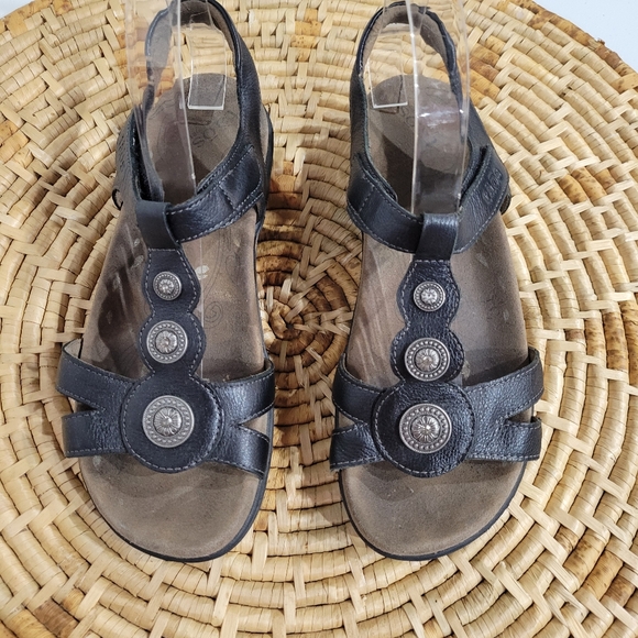 Taos Treasure Black Leather Boho Strappy Sandals 8 - Picture 6 of 6